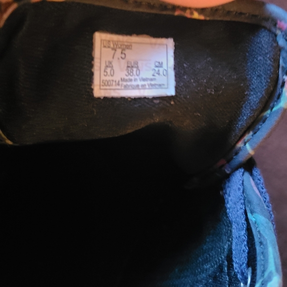 Vans shoes - Picture 6 of 7